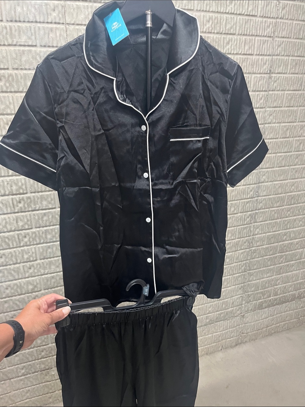 Cupshe Black Short Sleeve Satin Pajama Set with White Piping